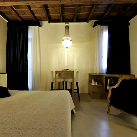 Studio 27-3